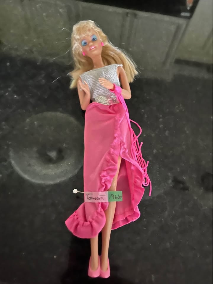 Vintage Barbie Dolls - photo 4