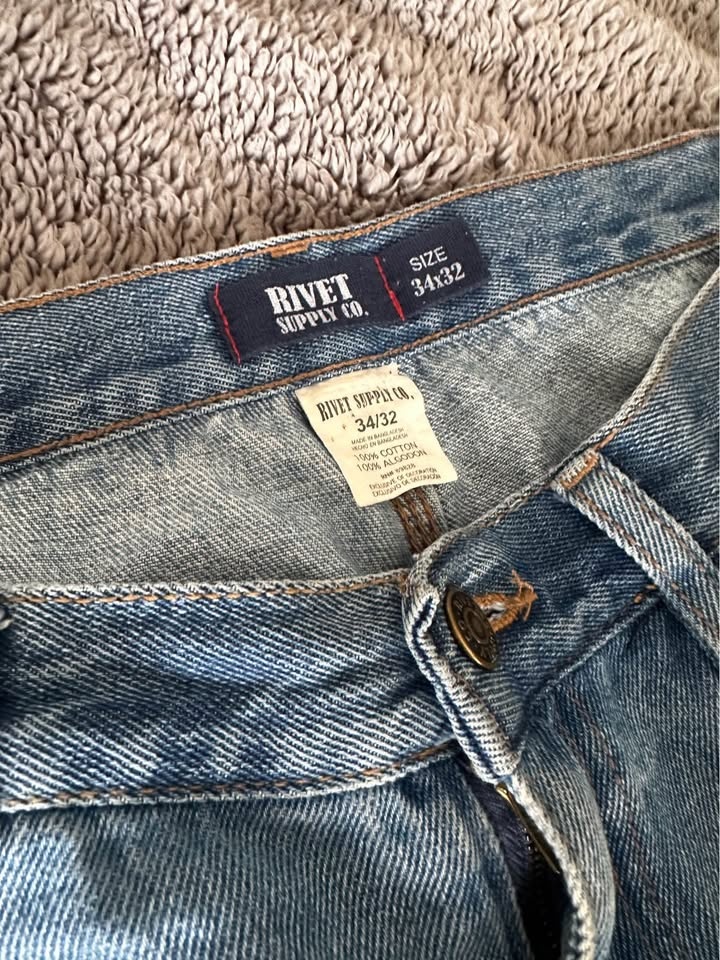 Rivet Supply Co. Vintage Straight Cut Jeans - Baggy Fit - Size 3 - photo 2