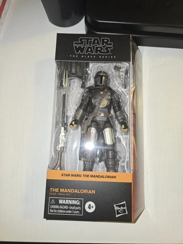 Star Wars: The Mandalorian Action Figure