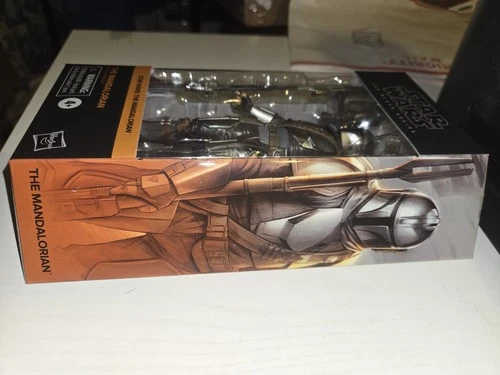 Star Wars: The Mandalorian Action Figure - photo 2