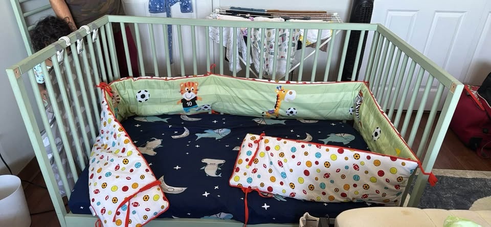 Mint Green Baby Crib w Organic Mattress + Bumpers (MOVING SALE) - photo 2