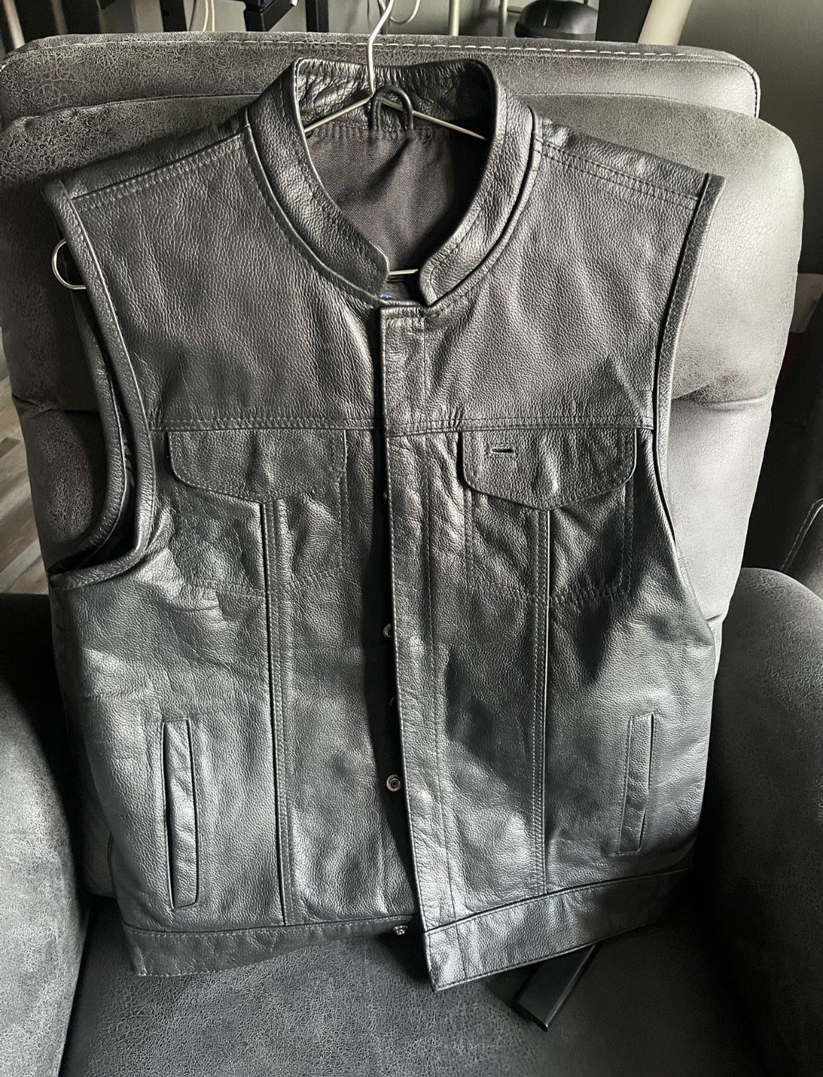 Leather Biker Vest Size M Brand New