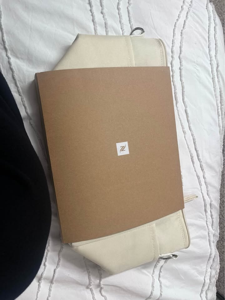 Nespresso Cooler/ Hot bag - Brand New/ Limited Edition - photo 2