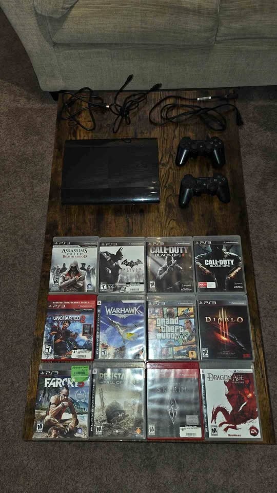 PS3 500GB Super Slim Bundle - 13 Games