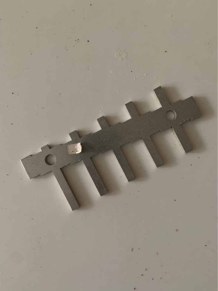 Sort of a ruler??? Not sure - photo 2