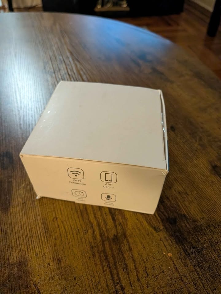 Smart plugs - photo 2