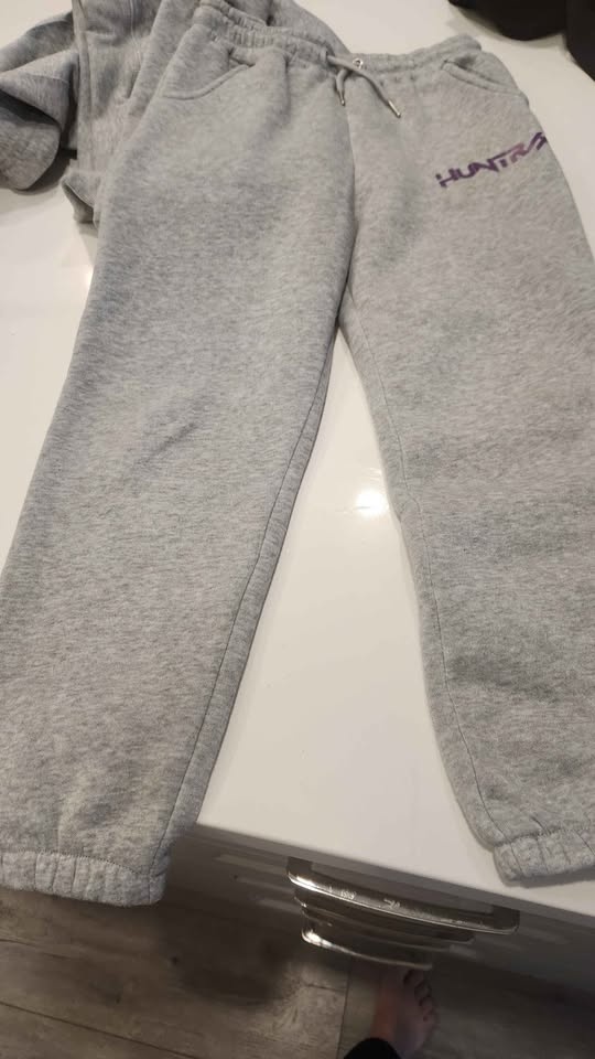 3 piece Huntrix/Kpop demon hunters jogging suit kid size 7/8 - photo 5
