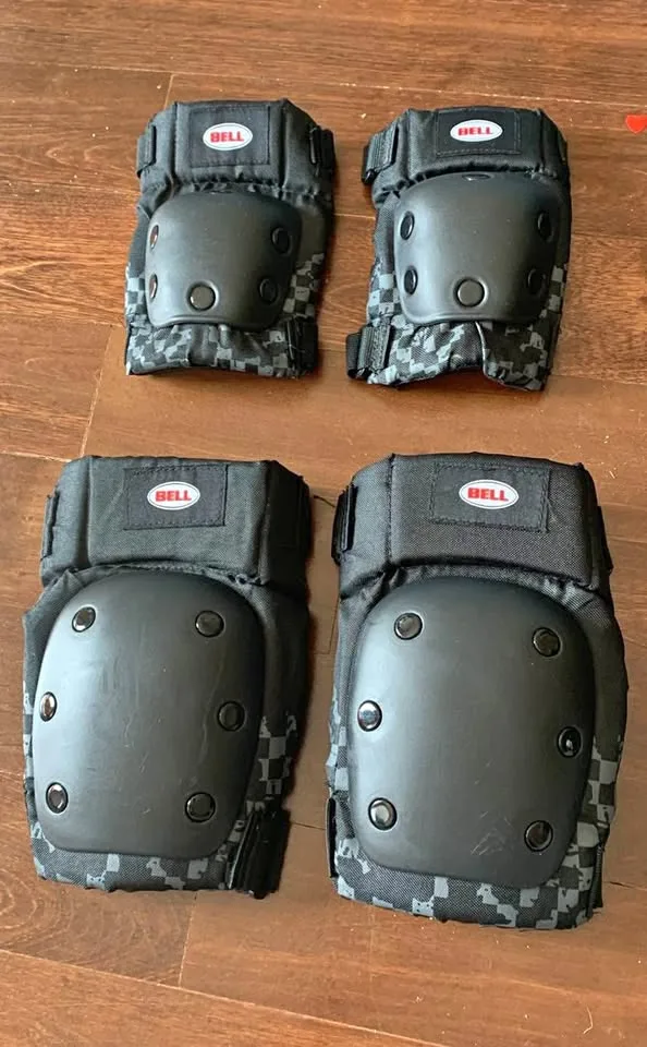 Adult elbow and knee pads thumbnail