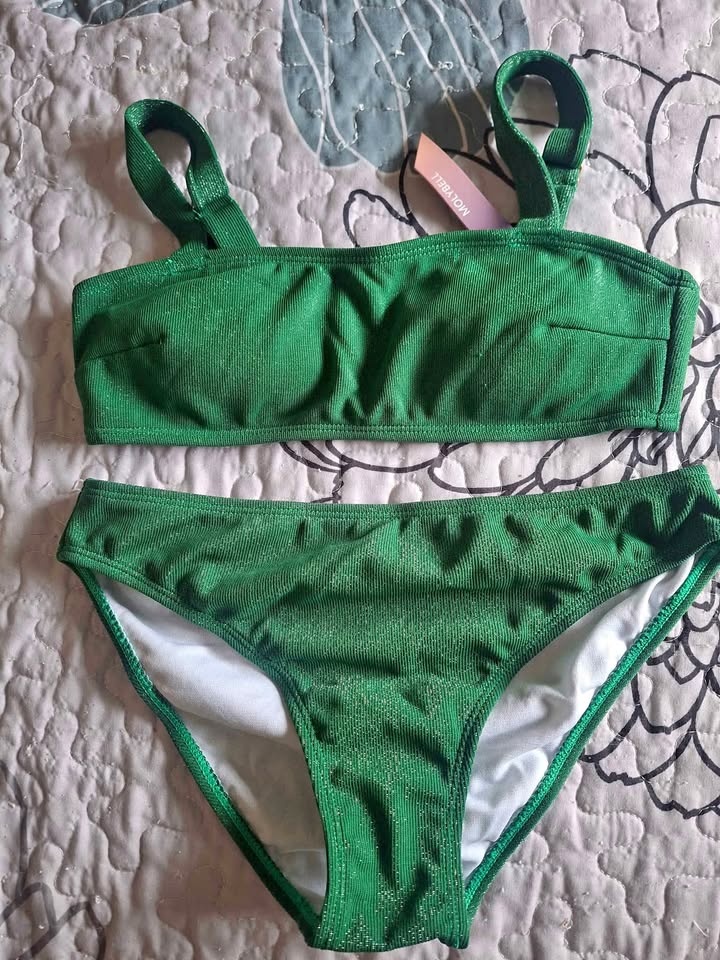 Molybell Two-Piece Swimwear