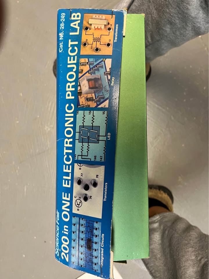Vintage Radio Shack Electronic Project Lab - photo 5