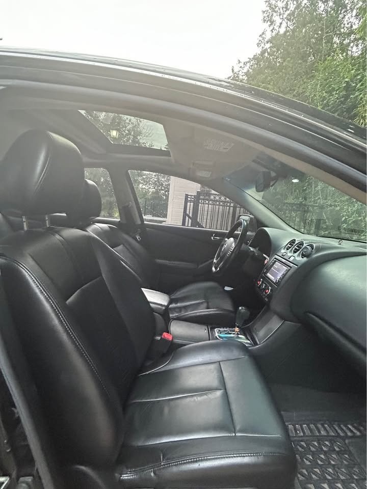 2011 Nissan Altima 2.5 SL Sedan - photo 2