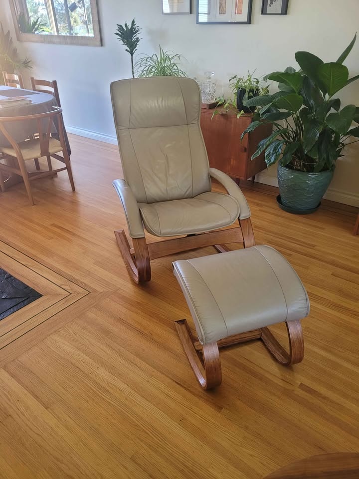 Mcm Westnofa Bentwood Chair and Ottoman - photo 2