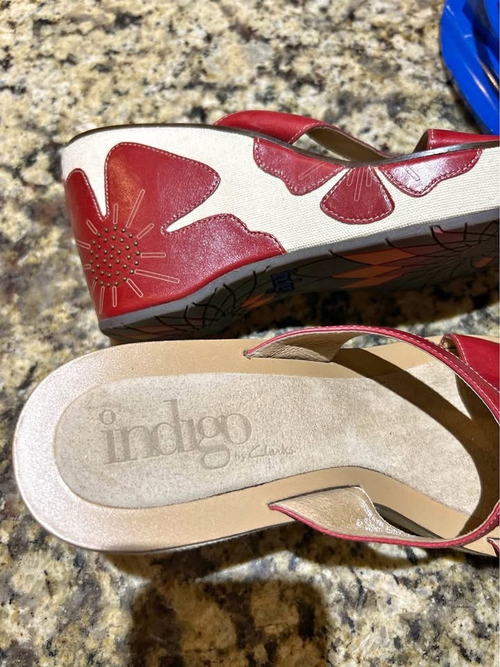 Indigo by Clarks Red Wedge Sandals - Size 9.5