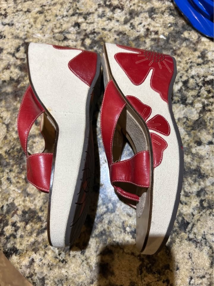 Indigo by Clarks Red Wedge Sandals - Size 9.5 - photo 3