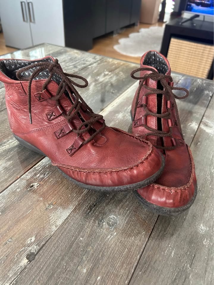 Pikolinos Women’s Leather Ankle Boots EU 40 (Fits 9.5-10) - photo 2