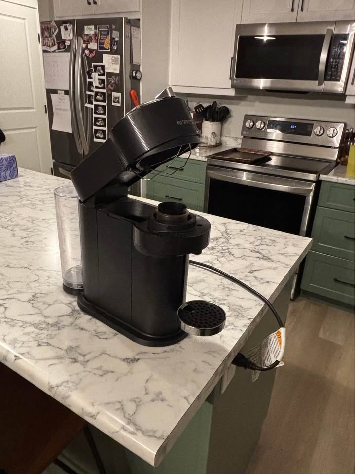 Nespresso Vertuo Coffee Machine - photo 3