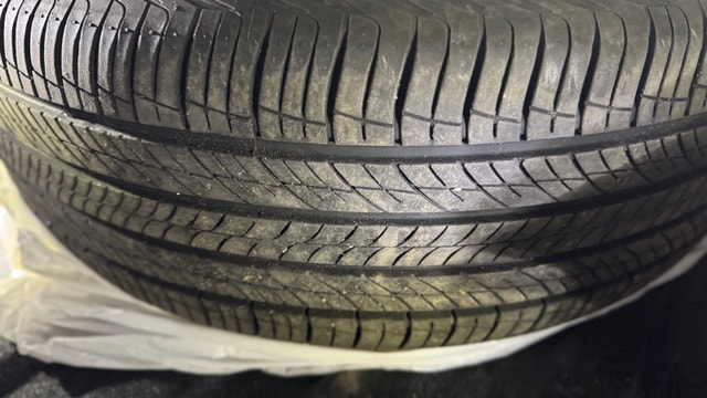 Hankook Dynapro HT Tires and Rims - 225/60R17 - photo 4