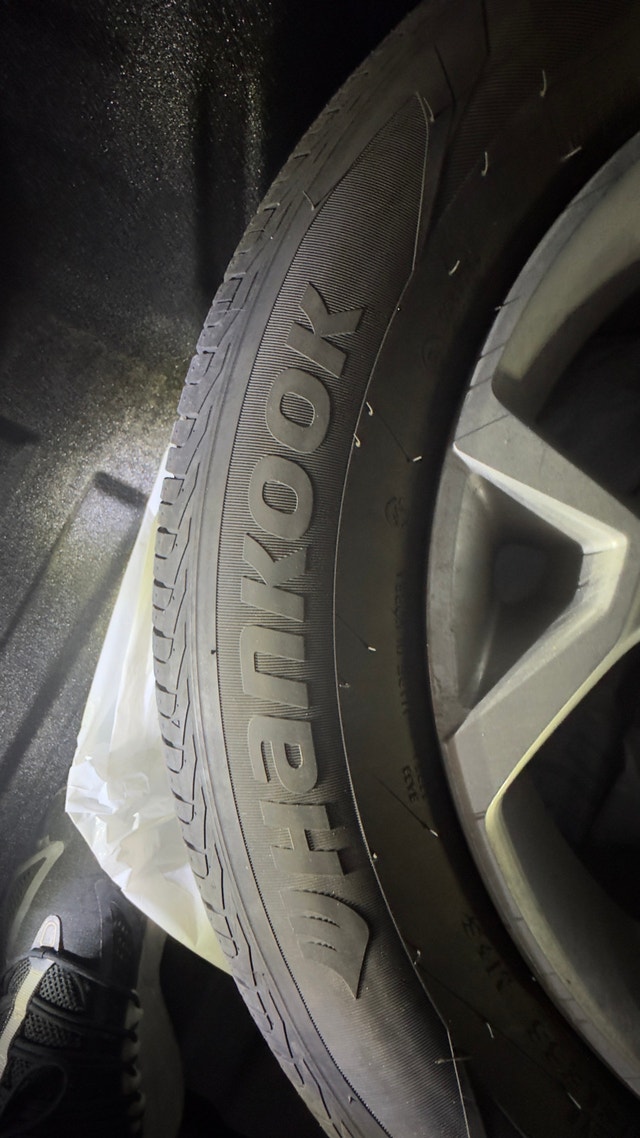 Hankook Dynapro HT Tires and Rims - 225/60R17 - photo 5