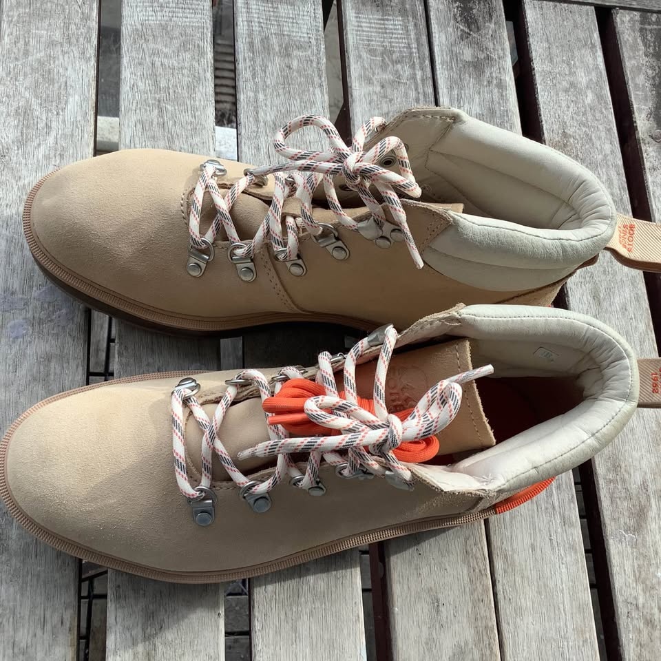 Women’s Sorel Hi-Line Hiker Waterproof Boots - size 9 - NWOB - photo 2