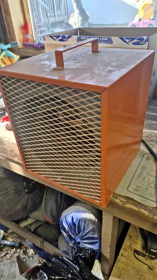Portable Electric Heater (240volt)