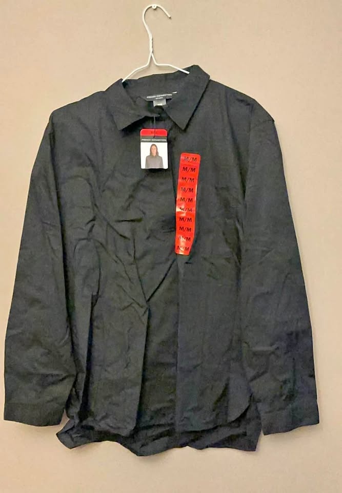 Medium ladies button up Shirt