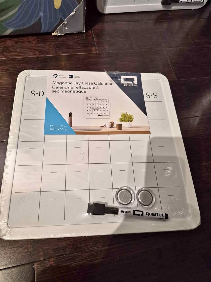 Brand New Magnetic Dry Erase Calendar with Marker 12x12