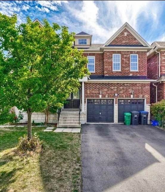 4 Beds 4 Baths - House