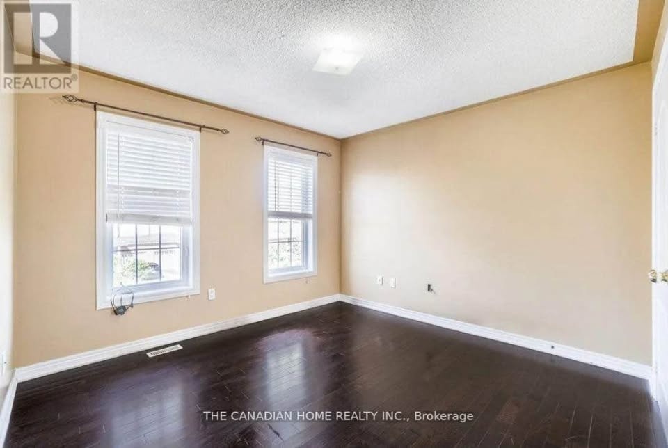 4 Beds 4 Baths - House - photo 5