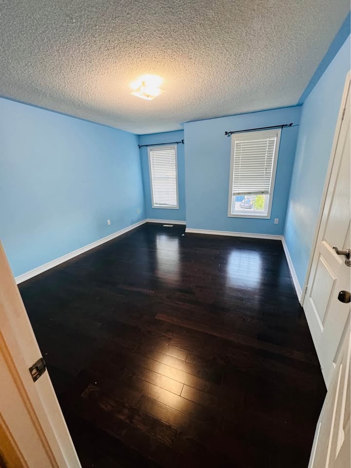 4 Beds 4 Baths - House - photo 2