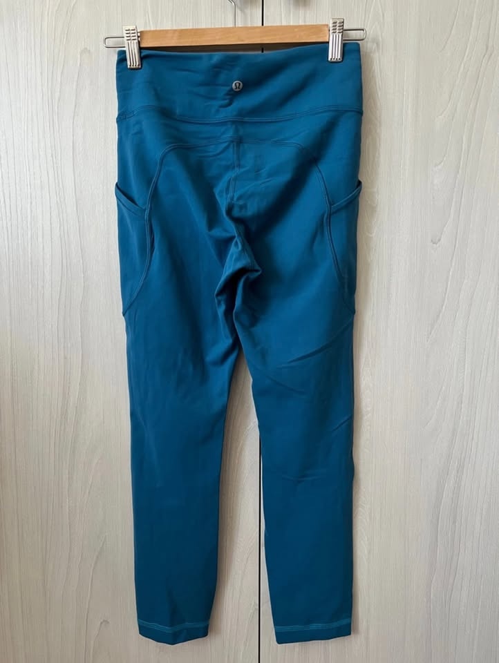 Lululemon Blue Pocket Leggings - photo 2