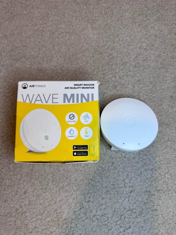 Airthings Wave Mini Smart Indoor Quality Monitor