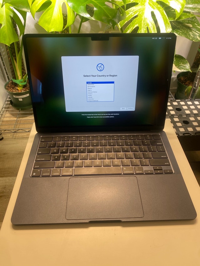 Apple Macbook Air M2 13.6” (2022) 256GB 8GB RAM