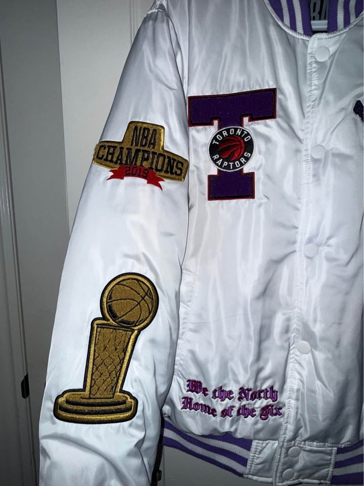 Toronto Raptors 2019 NBA Champions Jacket - Size M - photo 2