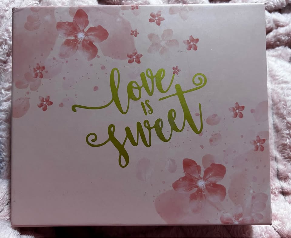 Book Lover Gift Set - photo 2