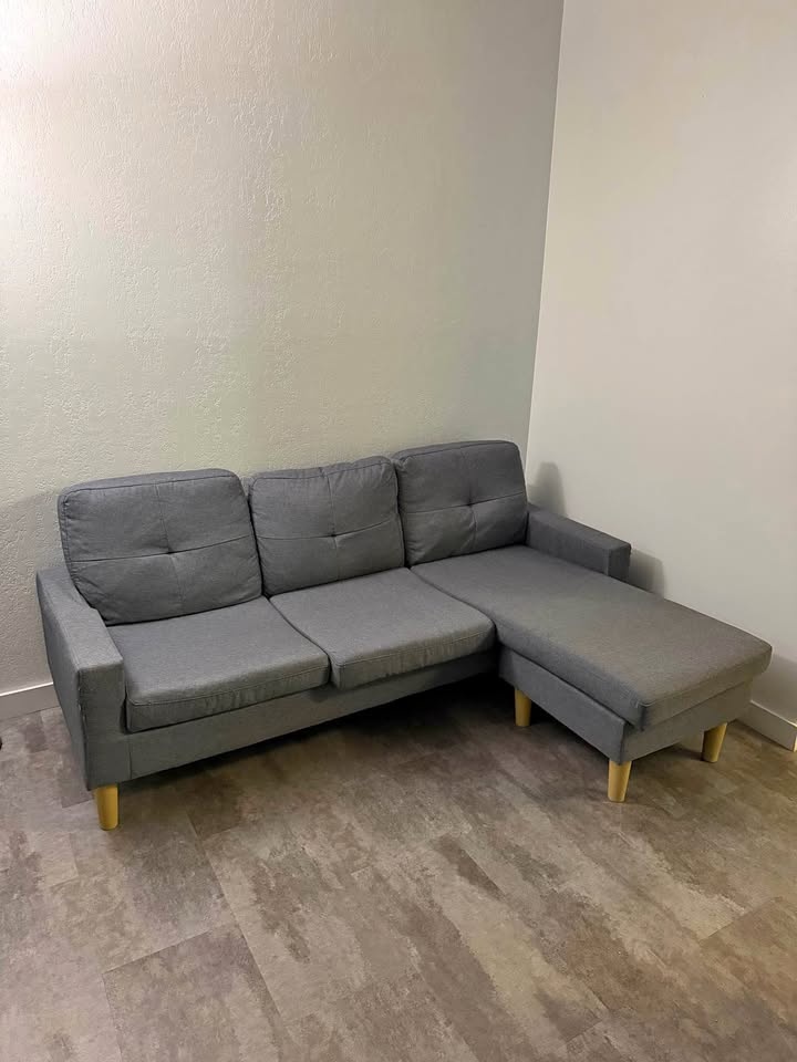 Reversible Sectional