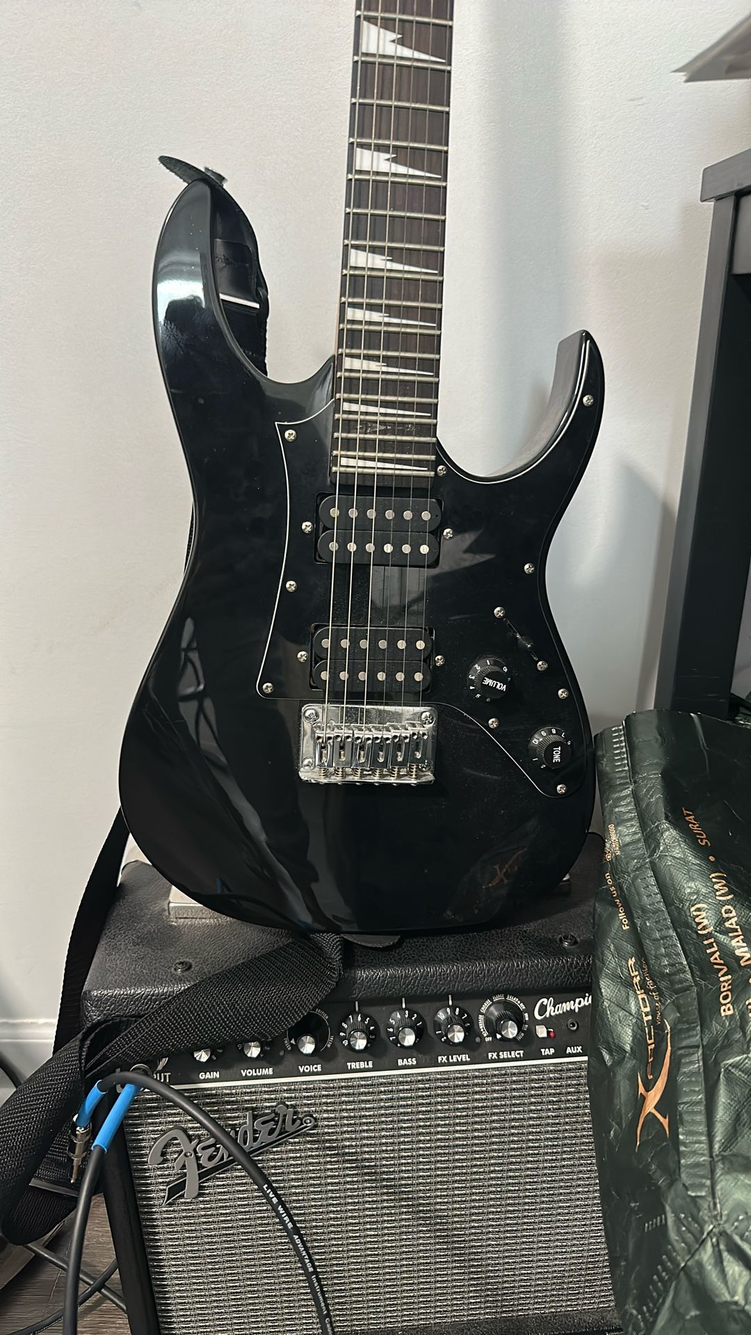 Ibanez Mikro G21 Guitar