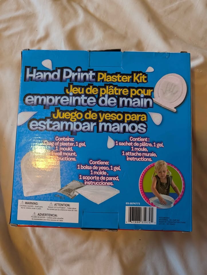 Dollarama MONTOY Handprint Plaster Casting Kit - photo 2