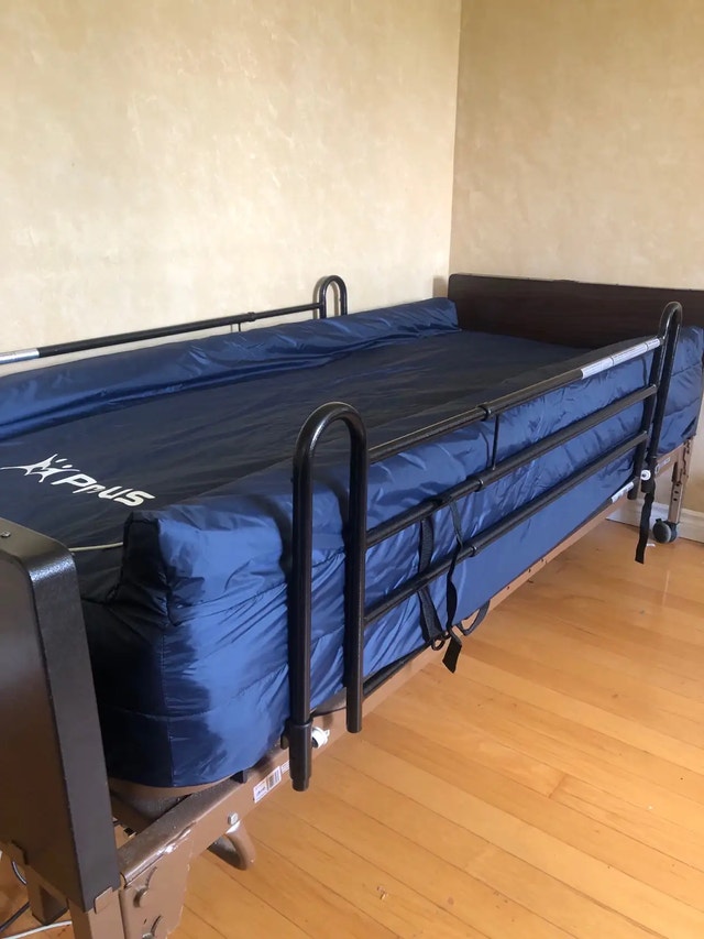 Hospital Bed with Side Rails & Salute RDX Mattress