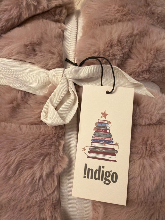 Brand New Chapters Indigo Faux Fur Throw - Rose - photo 3