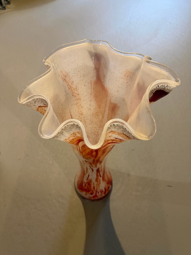 Beautiful Crystal Vase - Perfect Valentine's Gift