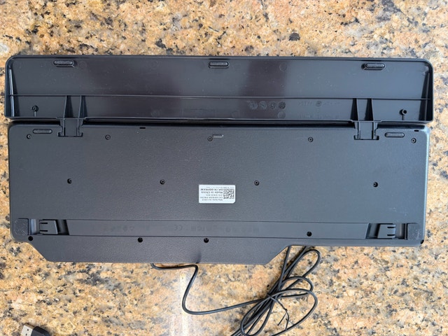 Brand New Dell USB Keyboard with Palm Rest - photo 4