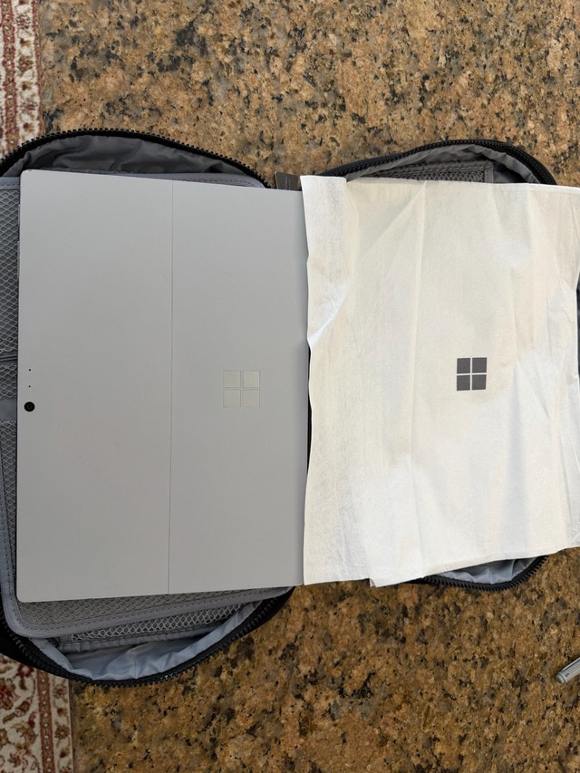 Burberry Pre-owned Small Laptop Tablet Bag - photo 5