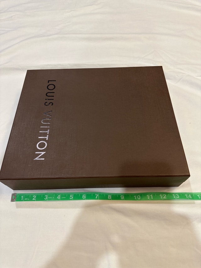 Brand New Louis Vuitton Large Purse Gift Box w. LV Paper - photo 2