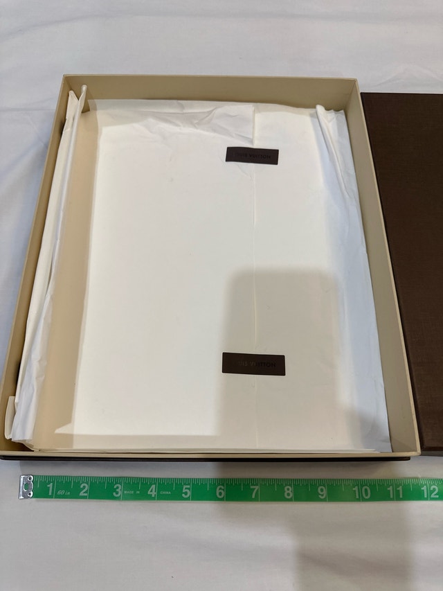 Brand New Louis Vuitton Large Purse Gift Box w. LV Paper - photo 4