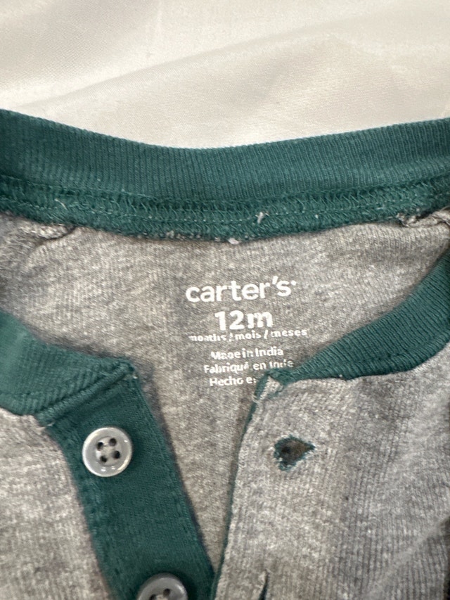 Carter's Onesie 12M - photo 2