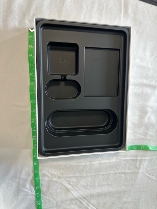 MacBook Pro genuine original Apple box - photo 4
