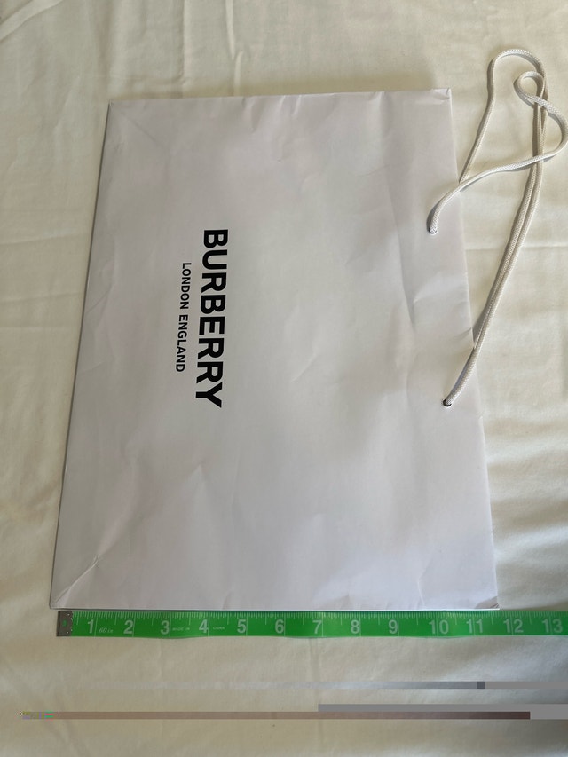 Burberry London England Paper Gift Bag - photo 3