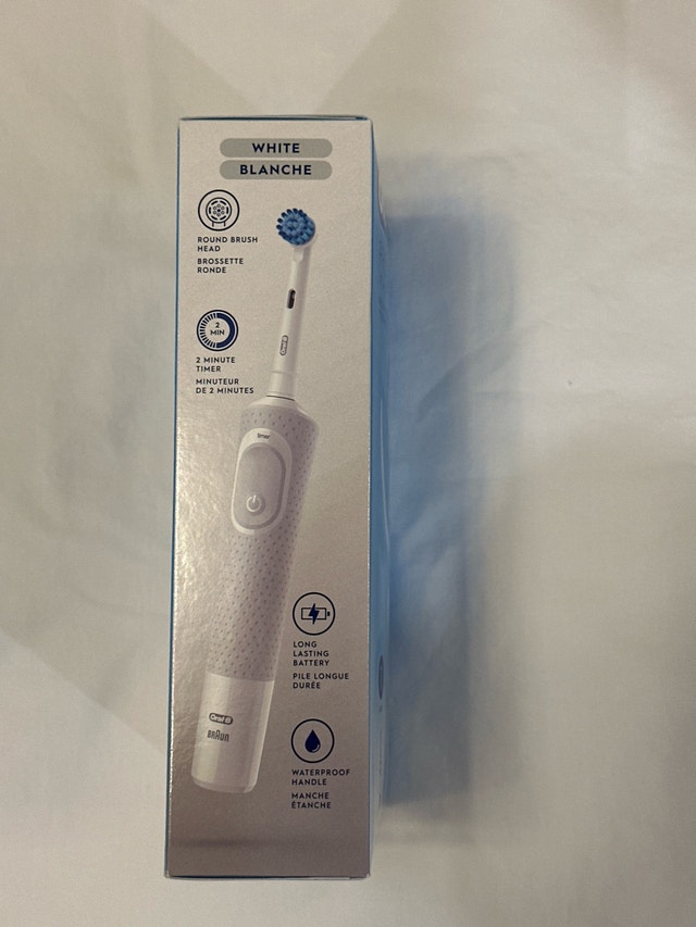 Brand new in box Oral B Pro300 Vitality rechargeable toothbrush - photo 3