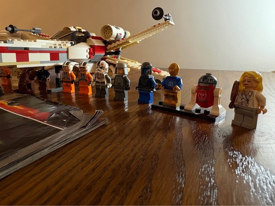 LEGO Star Wars 6212 X-Wing Fighter (2006) + Minifigs - $140 OBO - photo 3