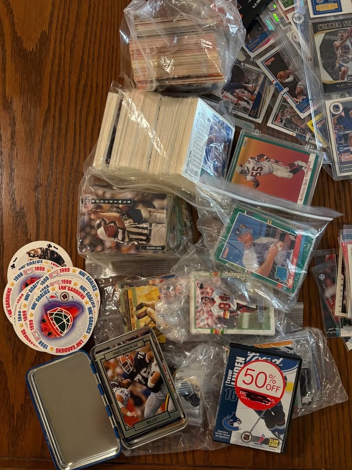 Huge Mixed Trading Card Collection + 66 Ultra Pro Sheets - photo 2